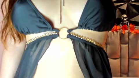 Im Megan Please do not demand a show without first tiping  Thank you online show from October 31, 2:46 am