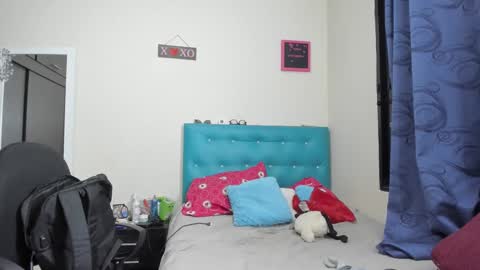 megan        online show from February 23, 11:32 pm