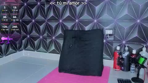 Megan online show from December 5, 11:55 am