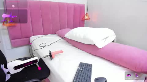 Megan  online show from November 4, 8:03 pm