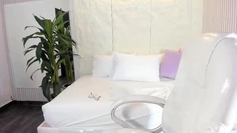 Megara20 online show from December 13, 10:48 pm