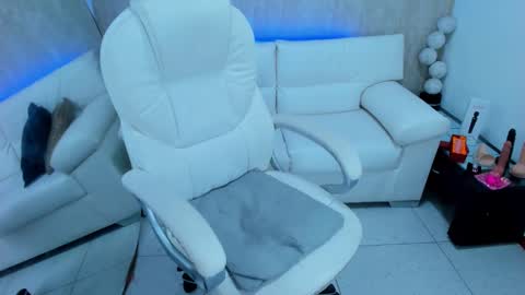 meggan online show from February 6, 3:37 am