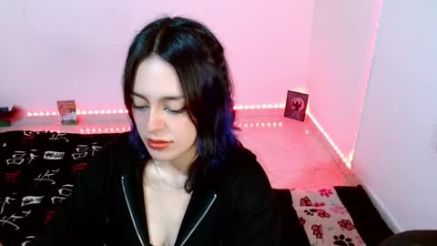 Melissa online show from October 4, 2:28 am