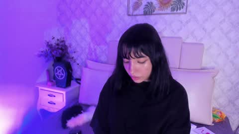 Mei online show from December 10, 3:30 am