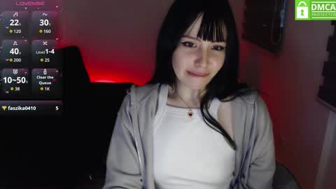 WETWATERMELL online show from November 15, 6:47 am