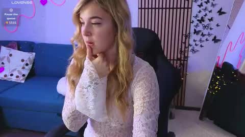 Mel online show from November 1, 9:02 am