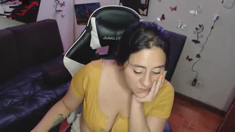 mel raise online show from October 3, 12:05 am