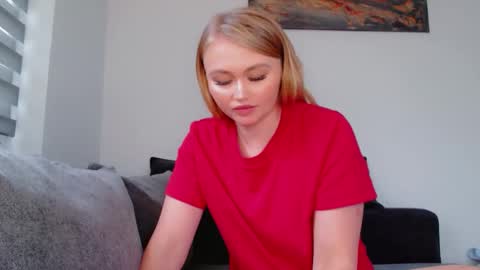 Snapshot of melani_a chatting on October 23, 12:22 pm Melania online show from October 23, 12:22 pm
