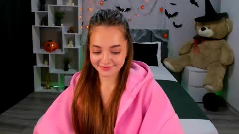 MelanieAlves online show from October 19, 6:43 pm