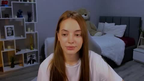 MelanieAlves online show from November 29, 6:45 pm