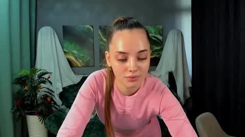 MelanieAlves online show from October 9, 6:39 am