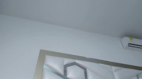 Melanny online show from November 12, 6:50 pm