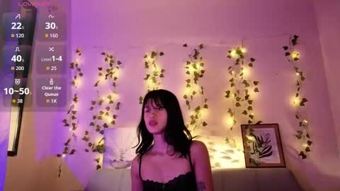 melifresita online show from October 31, 10:03 pm