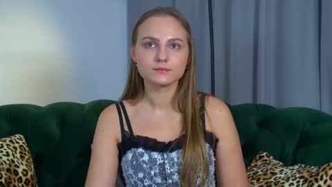 MelissaBerry online show from November 16, 9:53 am