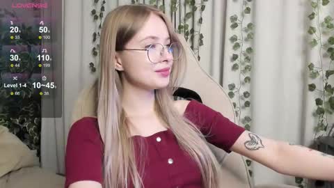 Snapshot of mell_milles chatting on October 23, 3:40 pm mell milles online show from October 23, 3:40 pm