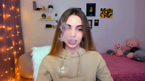 Tessa online show from February 6, 9:49 pm