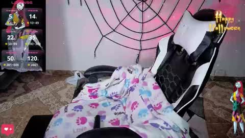 mellody online show from October 31, 2:21 pm