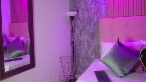 Melody online show from September 25, 9:01 pm