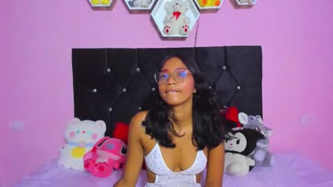 Snapshot of melody_dayana chatting on September 20, 5:50 am melody_dayana online show from September 20, 5:50 am