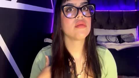 Snapshot of melodydreams1520 chatting on September 29, 3:11 am melodydreams1520 online show from September 29, 3:11 am