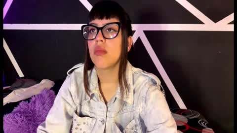 Snapshot of melodydreams1520 chatting on October 3, 10:26 pm melodydreams1520 online show from October 3, 10:26 pm