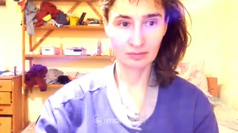 Yummygirl online show from December 9, 4:05 pm