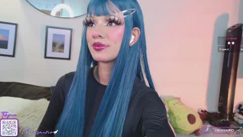 Snapshot of menasaurio_ chatting on January 2, 5:39 pm Mena  Help me reach 700 thumbs up online show from January 2, 5:39 pm
