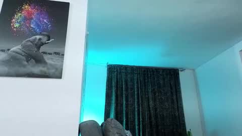 Menca of your love online show from November 29, 1:31 am