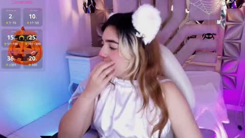 Snapshot of meraki_fraise chatting on October 22, 8:47 pm online show from October 22, 8:47 pm