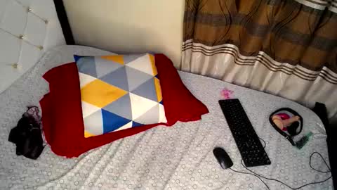 mercyamo online show from October 31, 6:45 pm