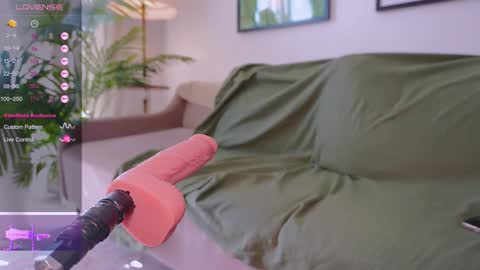 Stella online show from October 3, 8:19 am