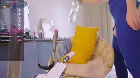 Stella online show from September 10, 8:25 am