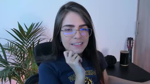 Meurif online show from December 22, 4:21 pm