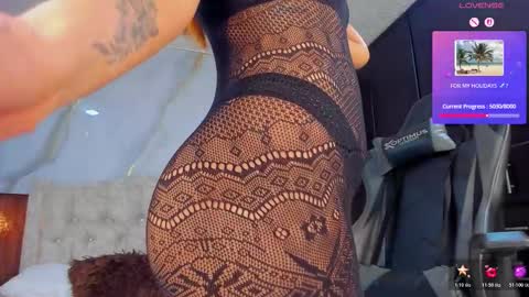 Violett online show from February 7, 10:35 pm