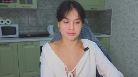Snapshot of mia___lunaa chatting on October 23, 4:57 pm Mia online show from October 23, 4:57 pm