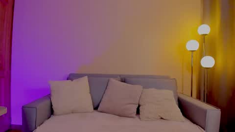 Sarah Luna online show from February 24, 7:23 pm