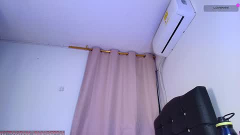 Mia online show from November 28, 2:14 am