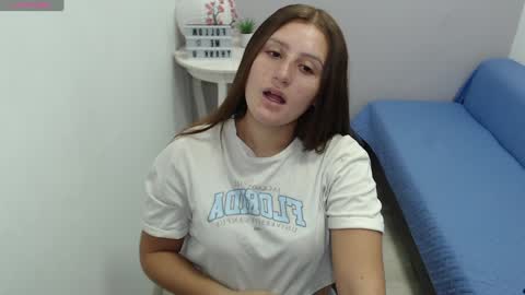 Mia online show from January 21, 1:00 pm