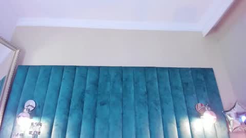 Mia Elieth online show from February 21, 6:36 am