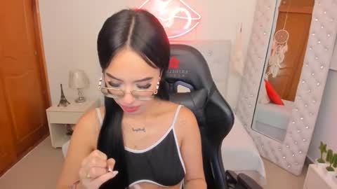    online show from February 6, 12:37 pm