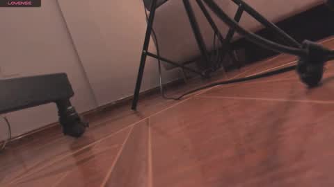 Mia online show from October 15, 3:31 am