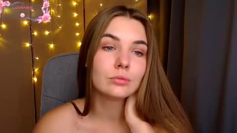 mia_lemm online show from September 10, 1:44 pm