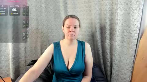 mia_lores online show from November 12, 8:56 am