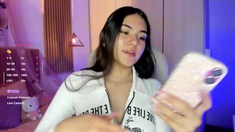 Mia Nevaeh - follow me online show from February 21, 8:20 pm