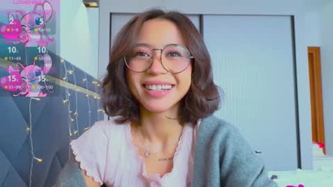 Mia online show from February 27, 6:18 am