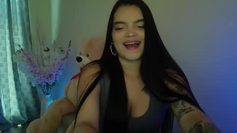 mia_thopsom online show from February 4, 2:42 pm