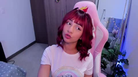 Snapshot of miaa_06 chatting on February 28, 4:21 am mia  nicolle online show from February 28, 4:21 am