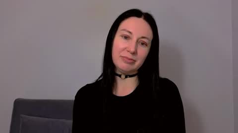 Mia online show from February 16, 6:08 pm