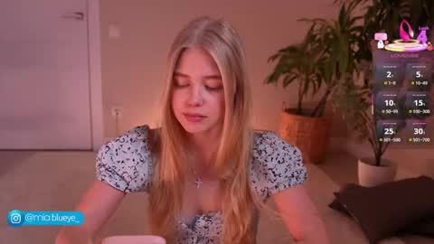 miablueye online show from November 14, 5:24 pm