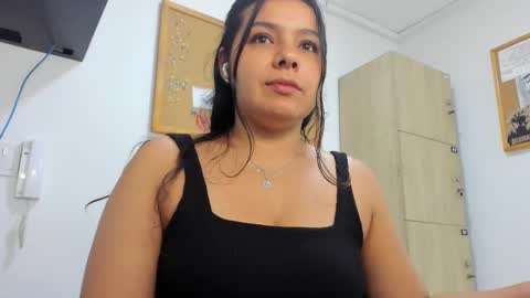 IG Yojanagomez  online show from March 8, 6:14 pm